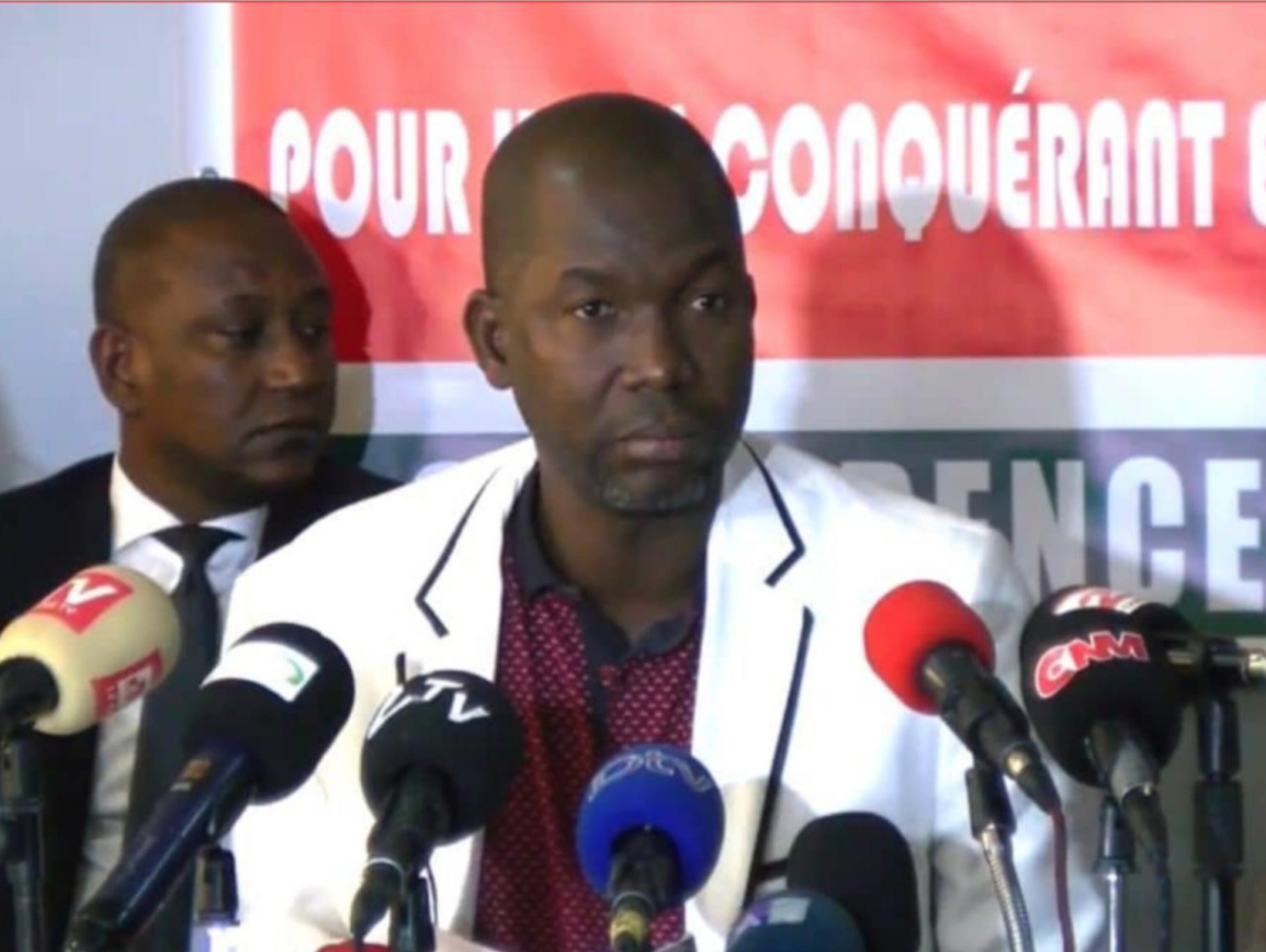 Un usurpateur a réussi à entrer dans la Conférence des Leaders de la coalition Diomaye Président sans aucune légitimité.