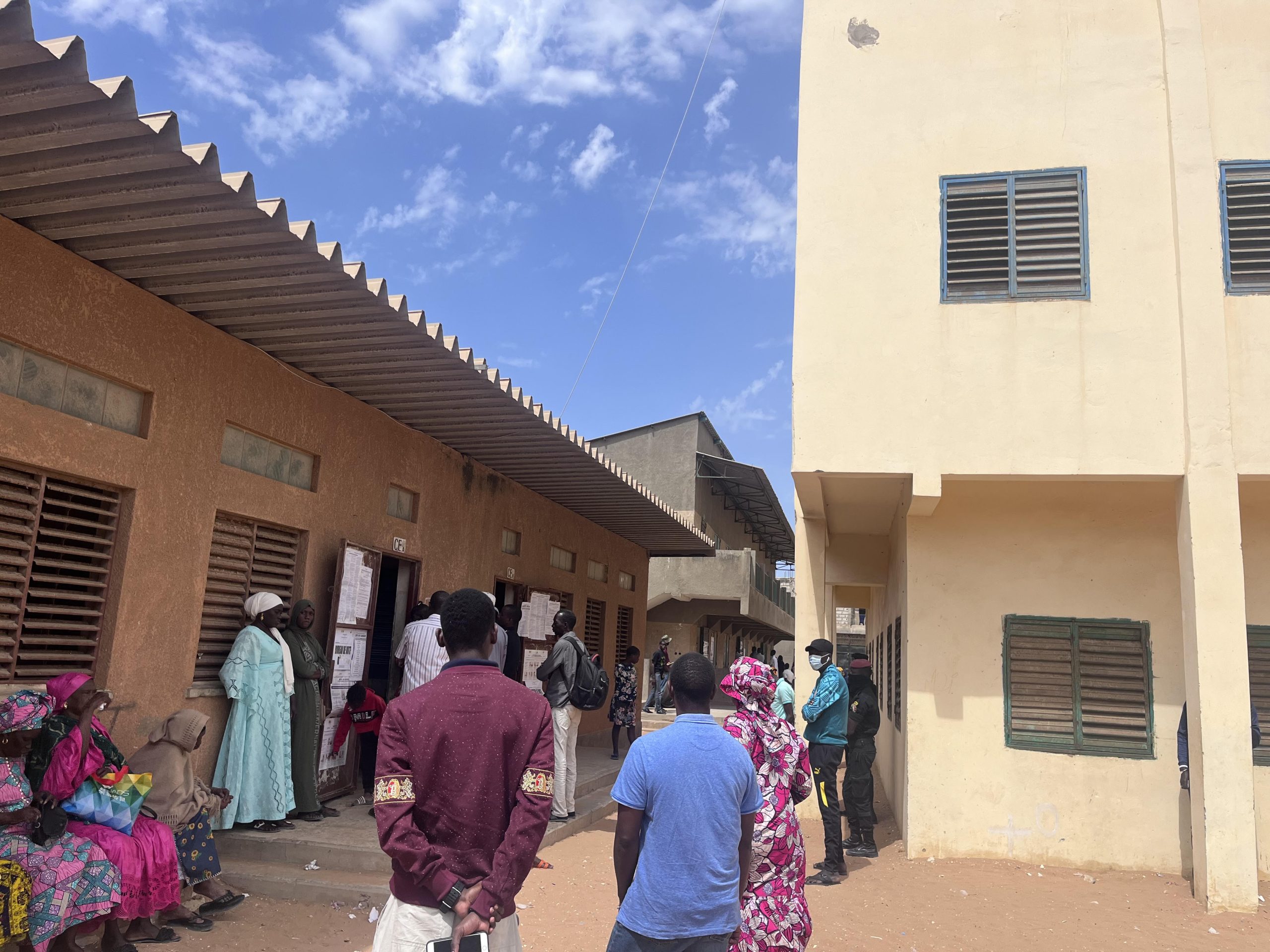 À l’école U5 des Parcelles-Assainies, le vote se déroule normalement