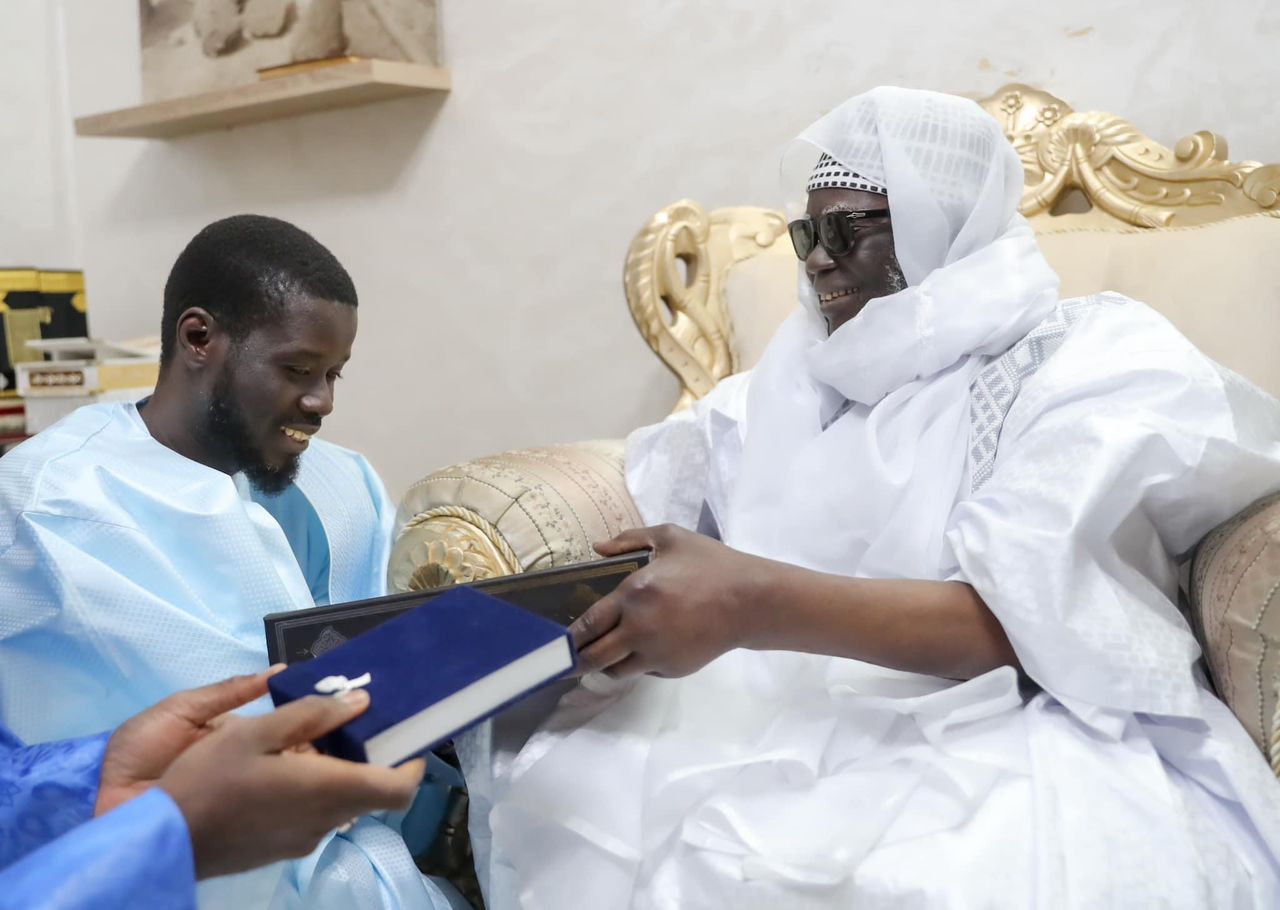 Le Président Bassirou Diomaye Faye s’engage à résoudre les problèmes d’eau potable et d’inondations à Touba