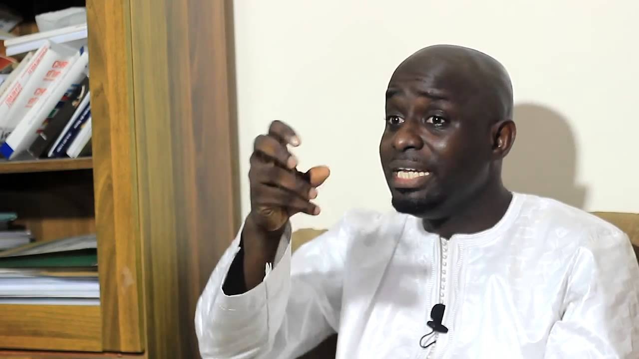 Thierno Bocoum critique la session extraordinaire de l’Assemblée nationale, soupçonnant une manœuvre pour légitimer une dissolution