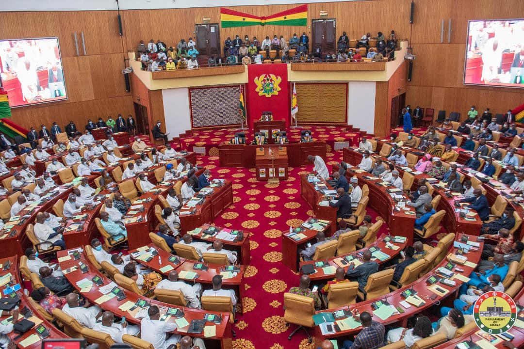 Ghana : à un mois des élections générales, le pays est sous des tensions parlementaires