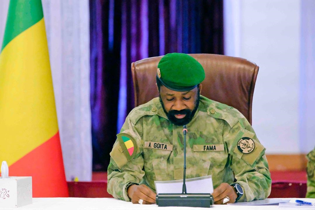Mali : Assimi Goïta promulgue une loi lui accordant un mandat sans élection
