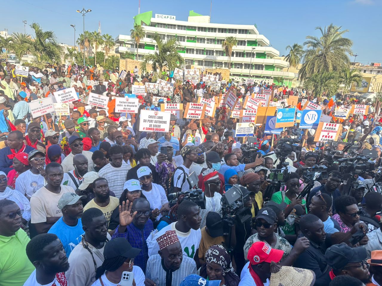 Dakar : le Front pour la Défense de la Démocratie sonne la mobilisation contre le pouvoir en place
