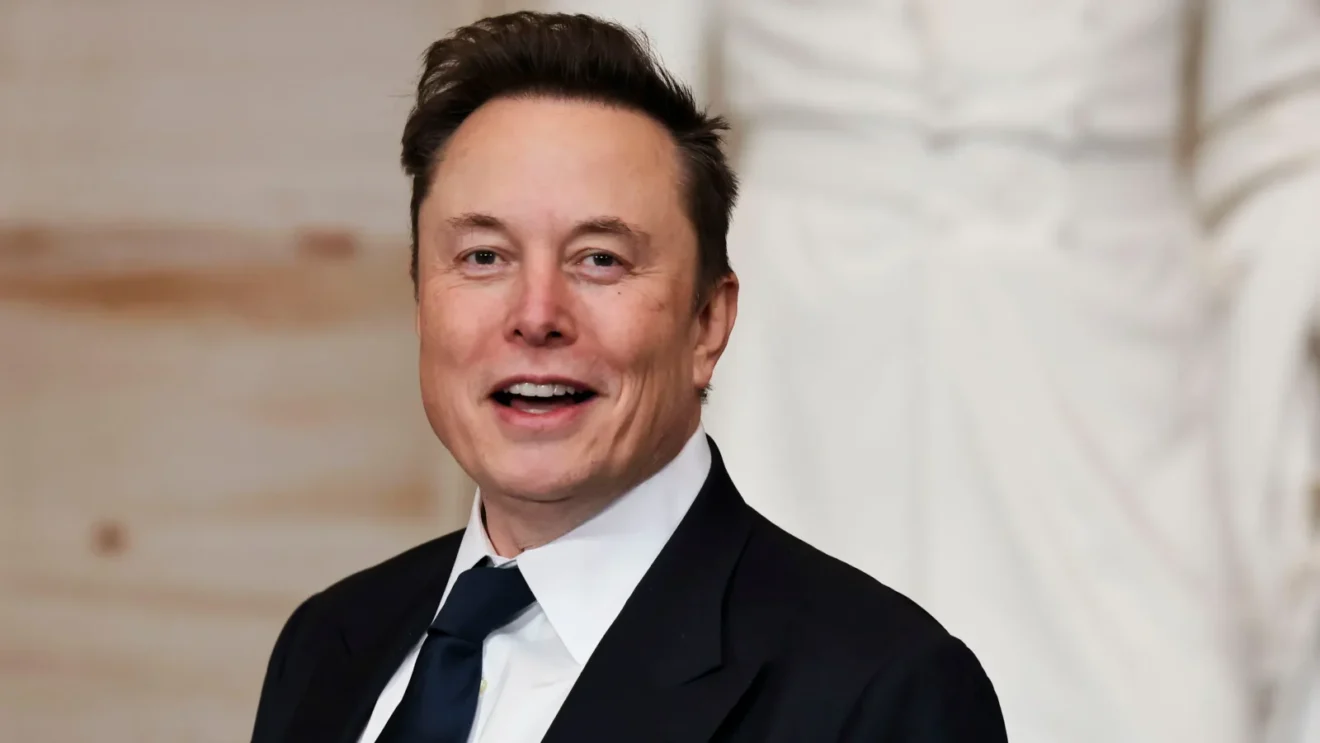 Elon Musk convoqué à Paris dans une enquête sur les contenus illicites