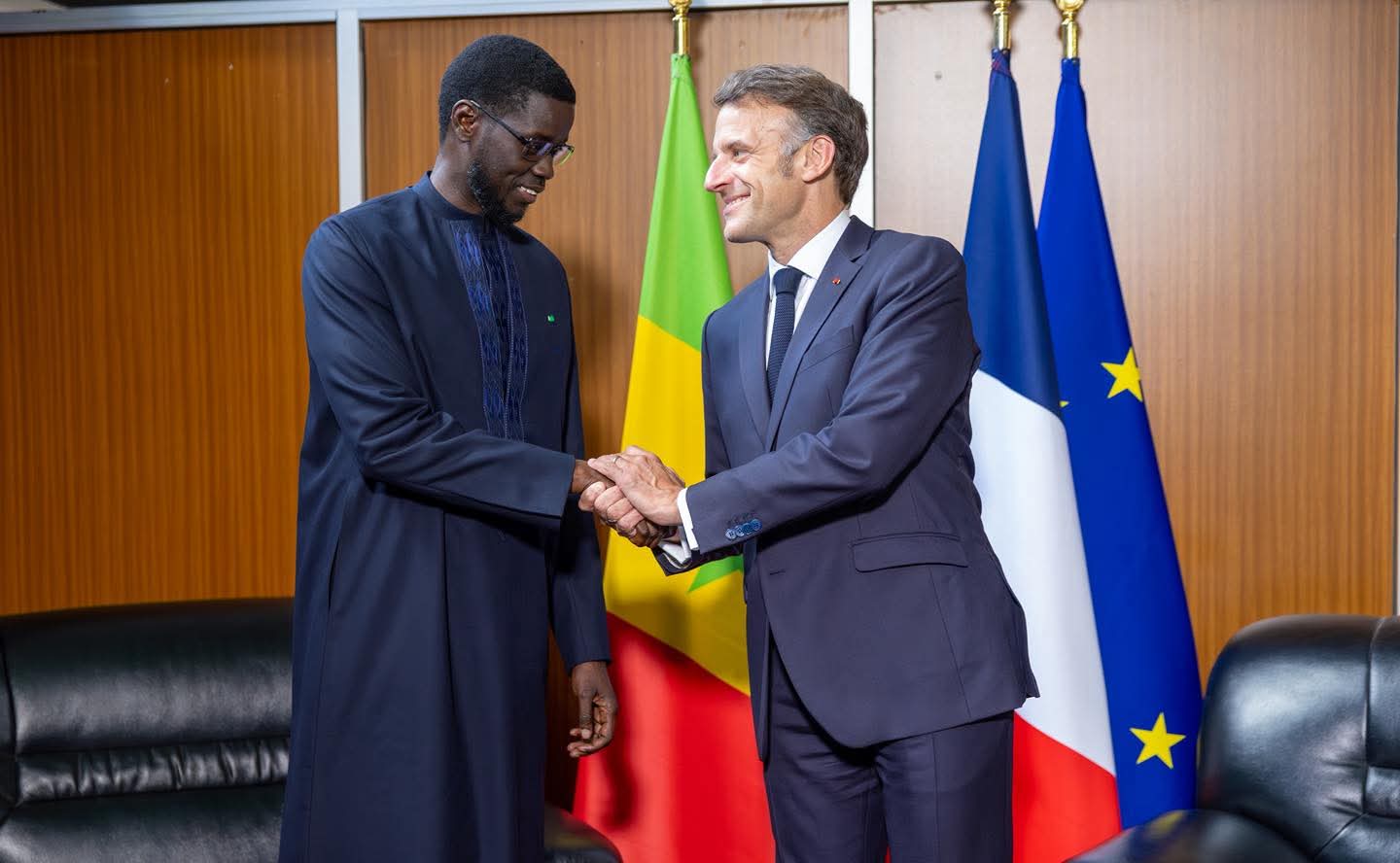 Nairobi : Bassirou Diomaye Faye et Emmanuel Macron échangent en marge du Sommet Africa Forward