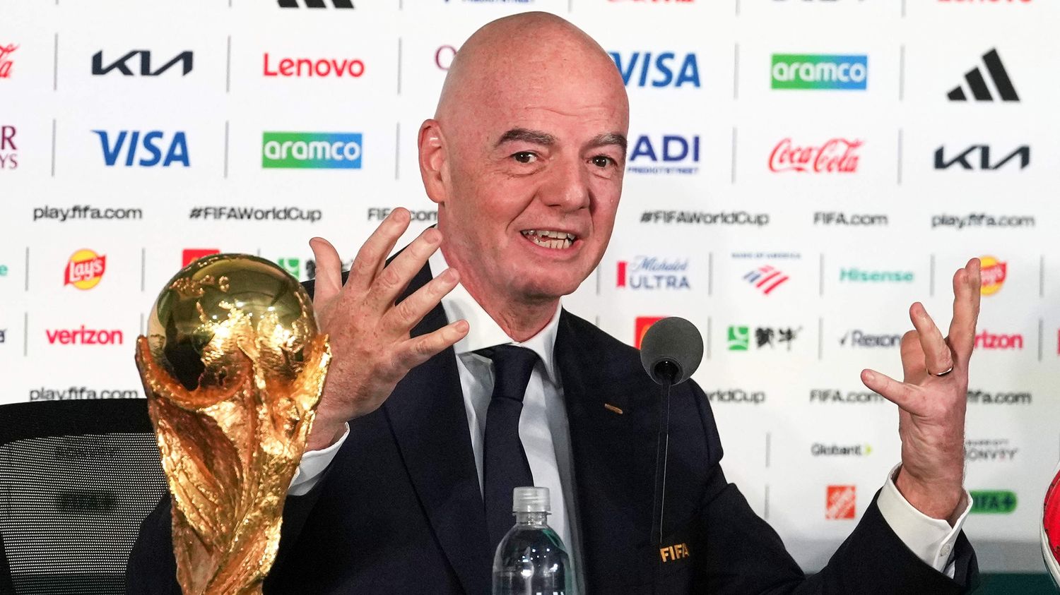 Vendre la Coupe du monde ? Le projet d’Infantino déclenche une vive polémique