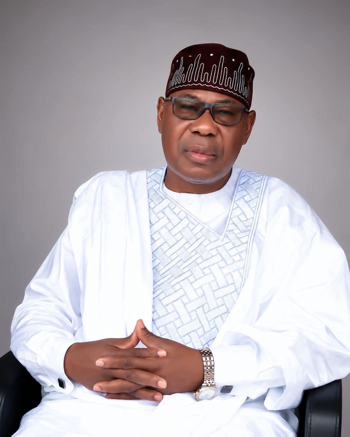 Bénin : Yayi Boni annonce qu’il siégera finalement au Sénat