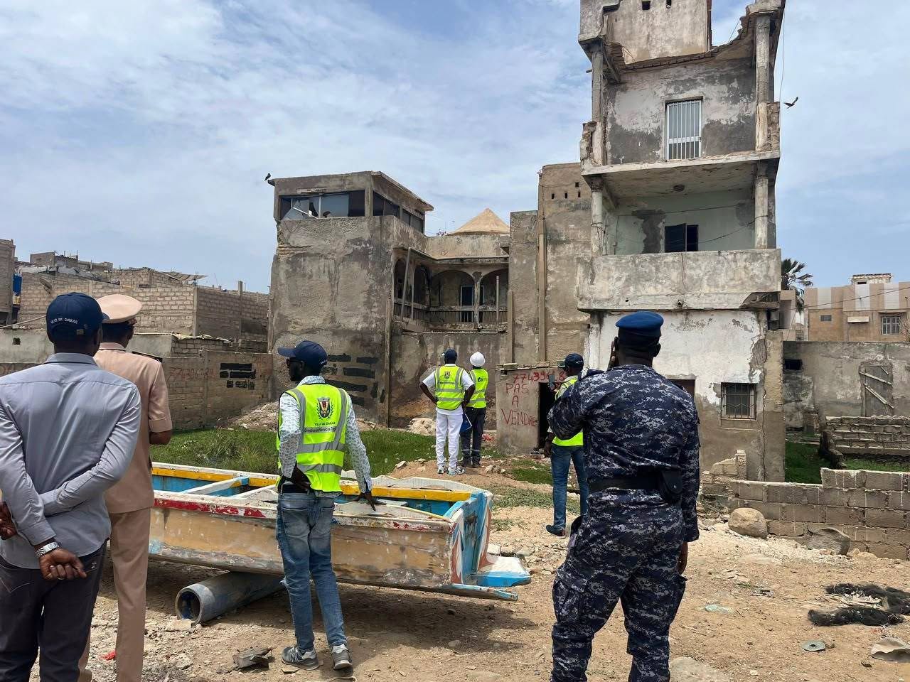 Dakar : la Ville renforce la démolition des bâtiments menaçant ruine