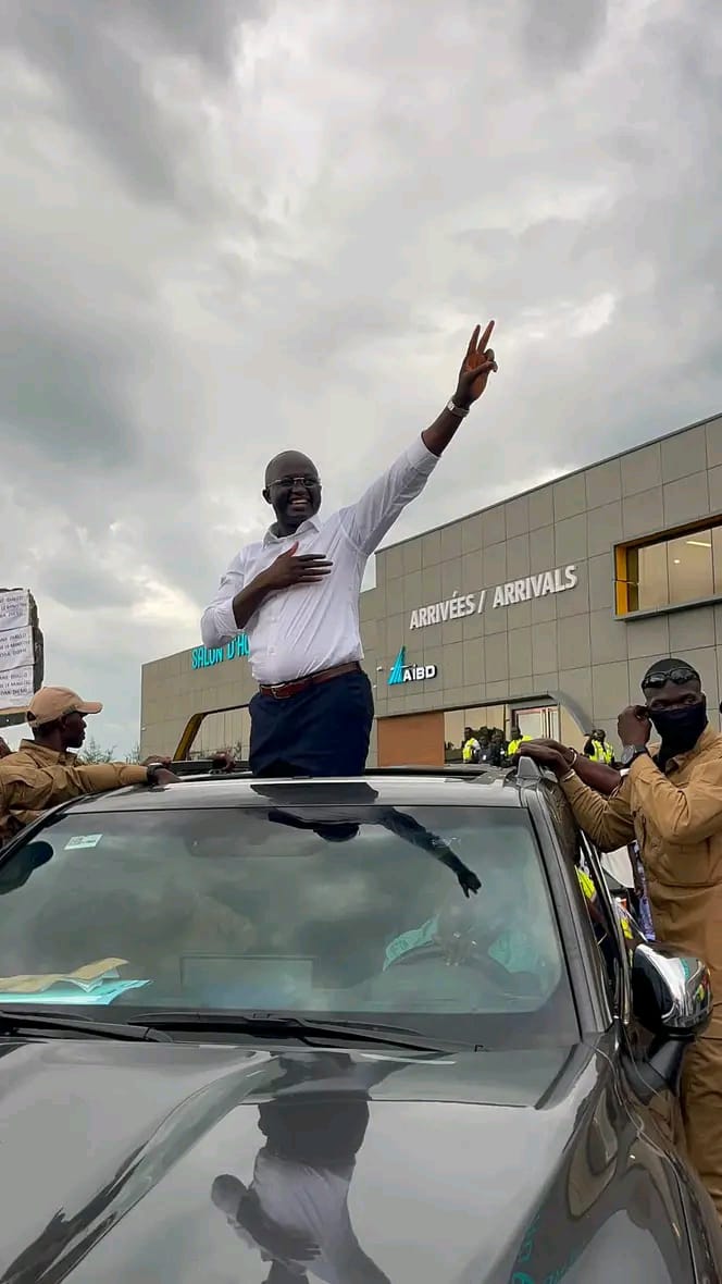 Ziguinchor : Yankhoba Diémé accueilli dans une ferveur populaire