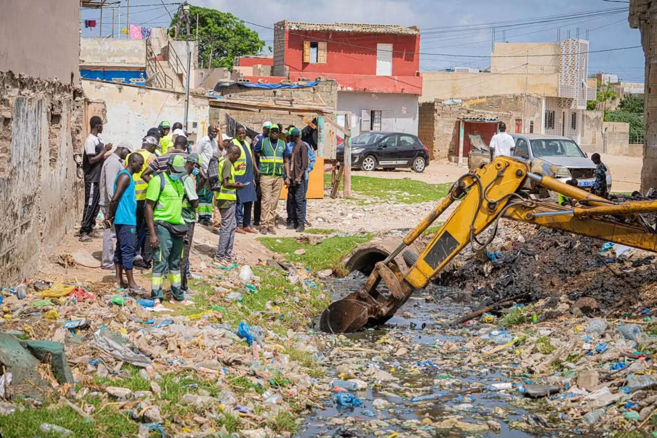 Dakar : des opérations de curage pour prévenir les inondations
