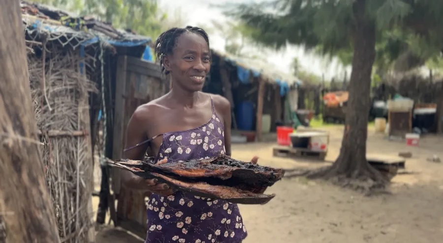 Casamance : Sougounda Sagna, une femme qui brave les vagues pour pêcher
