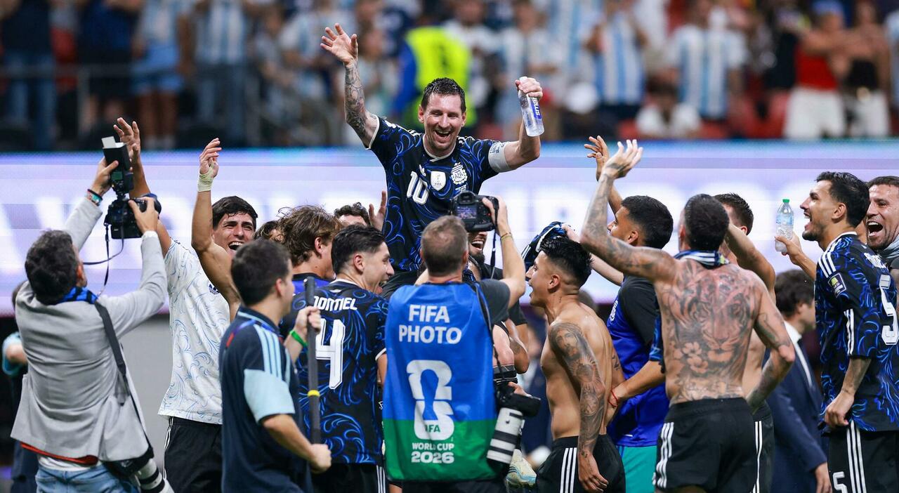Messi quitte la sélection argentine avec les honneurs et les records