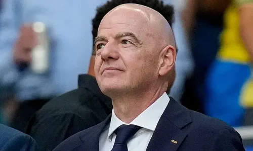 Gianni Infantino critiqué par Sepp Blatter et Javier Tebas, les raisons