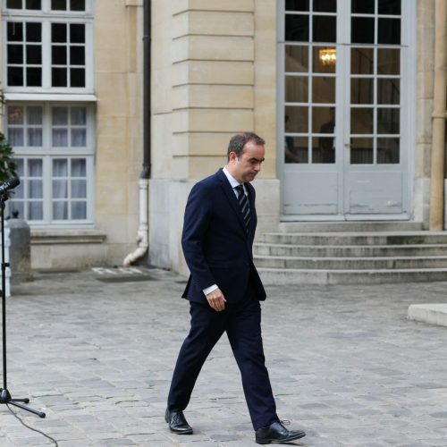 France : Sébastien Lecornu démissionne après la présentation du nouveau gouvernement