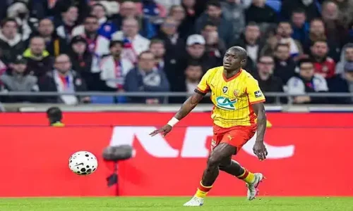 Ligue 1 : l’absence de Moussa Niakhaté dans l’équipe-type fait débat