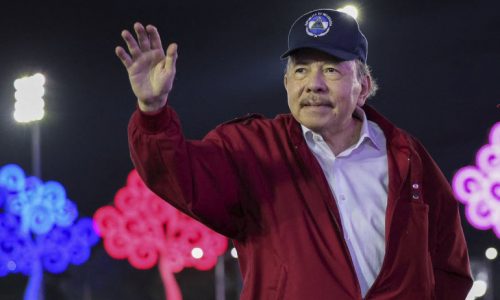 Nicaragua : Daniel Ortega annonce la fin des élections, la communauté internationale réagit