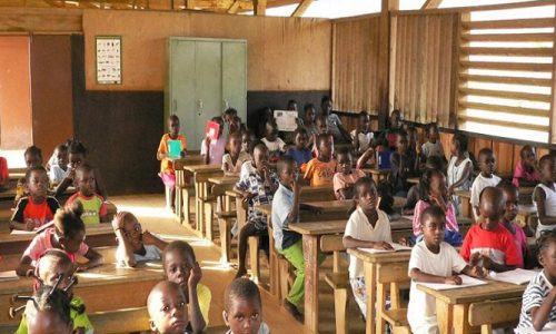 Sénégal : Des foules d’élèves inconnus de l’État, reconnus par l’école