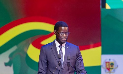 Diomaye Faye appelle la jeunesse sénégalaise à maîtriser l’intelligence artificielle