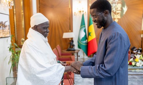 Bassirou Diomaye Faye reçoit le Khalife général de Thiénaba