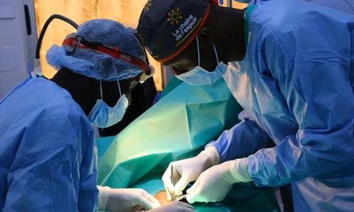 Le Sénégal réalise sa première greffe de moelle osseuse : une avancée médicale majeure