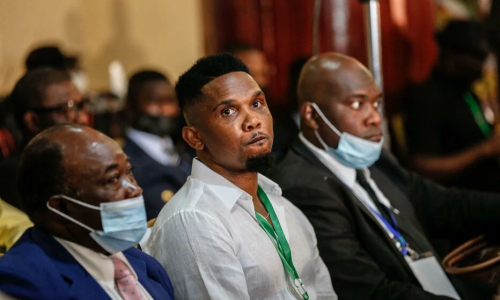 Samuel Eto’o visé par une plainte pour détournement de fonds : Deux dirigeants de clubs camerounais saisissent le Tribunal criminel spécial