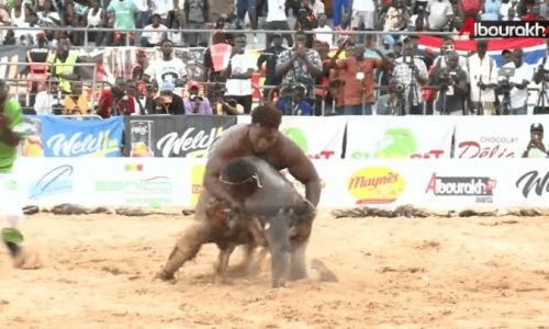 Lutte : Doudou Sané terrasse Serigne Ndiaye 2 et enfonce un peu plus Fass