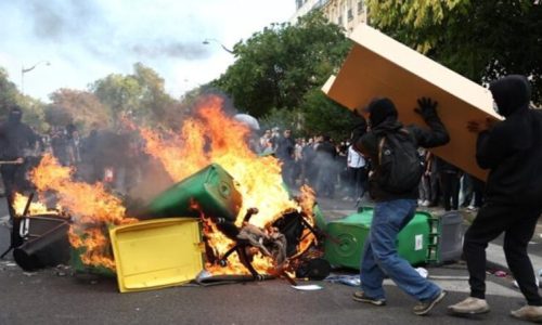 France : pourquoi les lycéens sont-ils en colère ?