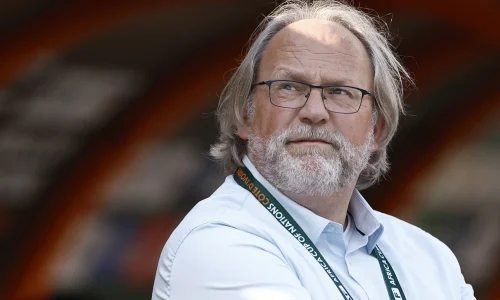 Équipe du Mali de football : Tom Saintfiet balaie les rumeurs de départ
