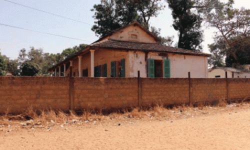 Thiès : plongée dans l’ancien quartier des cheminots européens