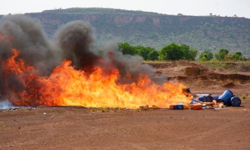 Togo : destruction de boissons frelatées à Dapaong sur instruction du Gouverneur des Savanes
