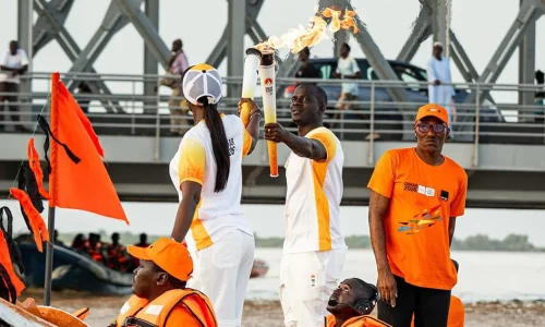 JOJ Dakar 2026 : Saint-Louis s’enflamme au passage de la Flamme olympique