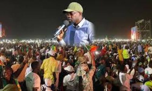 Large victoire du Pastef aux législatives, ses militants assiègent les rues pour faire la fête