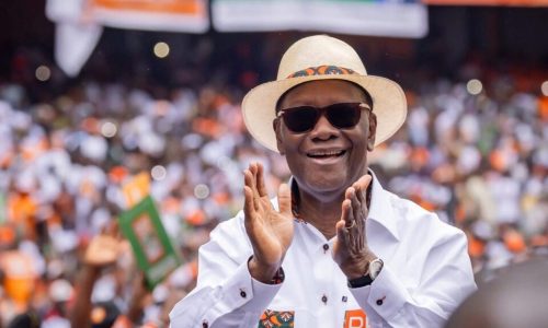 Côte d’Ivoire : Alassane Ouattara largement en tête selon les premiers résultats partiels