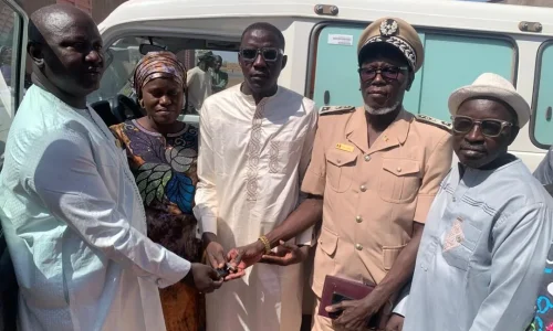 Kanouma renforce son dispositif sanitaire avec une ambulance médicalisée du PUMA