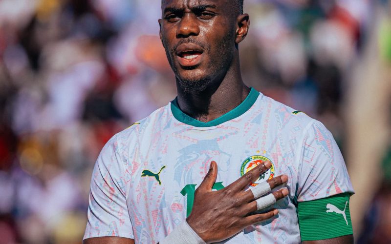 Sénégal–Comores : Moussa Niakhaté forfait, quelle solution pour Patrick Vieira ?