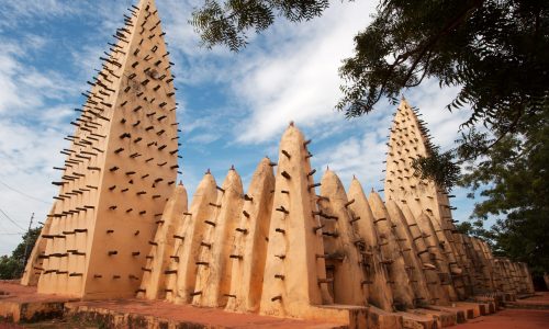 Burkina Faso : églises, mosquées et associations sommées de déclarer leurs financements
