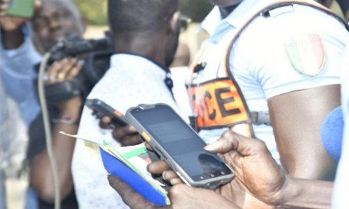 Le Trésor public alerte sur une arnaque aux faux SMS d’amendes routières