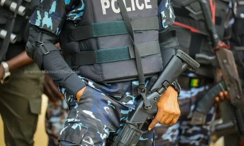 Nigeria : Un policier en détresse ouvre le feu sur des passants