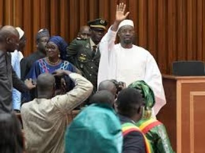 Ousmane Sonko face à une réforme électorale qui interroge