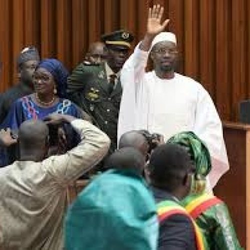 Ousmane Sonko face à une réforme électorale qui interroge