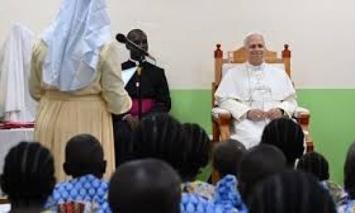 Pourquoi le Cameroun a-t-il accueilli quatre visites papales depuis son indépendance ?