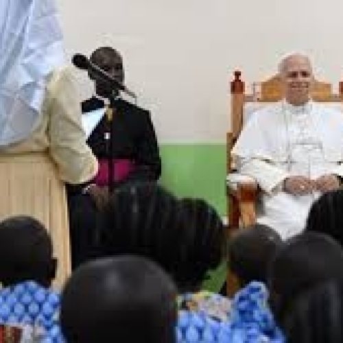 Pourquoi le Cameroun a-t-il accueilli quatre visites papales depuis son indépendance ?
