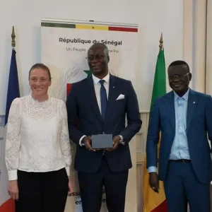 Lutte : le Sénégal et la France renforcent leur coopération sportive