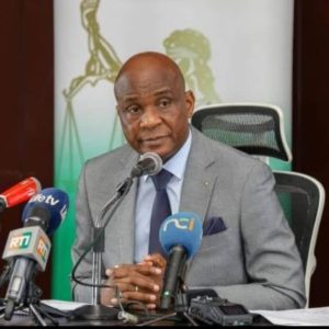 Côte d’Ivoire : le parquet met en garde contre le partage d’images des manifestations en France