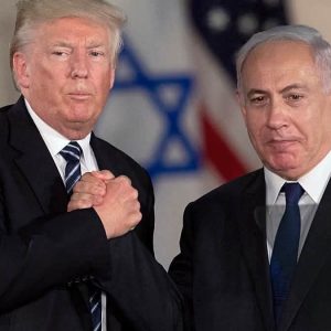 Israël : après 19 ans cumulés au pouvoir, Netanyahu vise un nouveau mandat avec le soutien de Trump