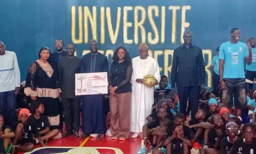 Saint-Louis : la BAL et PETROSEN inaugurent le terrain rénové de l’UGB