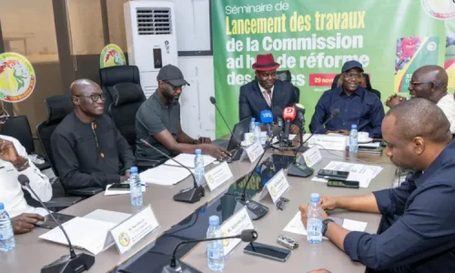 Fédération sénégalaise de football : tensions et critiques lors du comité exécutif