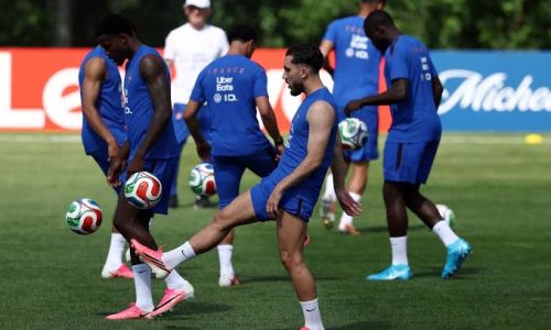 France – Sénégal : les Bleus se préparent à défier la chaleur avant un choc sous haute tension