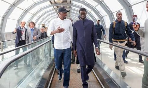 Diomaye Faye accélère la modernisation des transports avec l’extension du TER vers l’AIBD