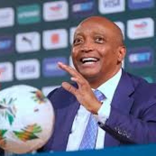 CAN 2025 : Patrice Motsepe attendu à Dakar pour désamorcer la crise avec le Sénégal